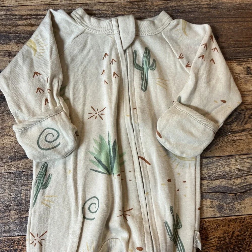 Goumi x Babylist Sleeper Unisex Baby Newborn Cactus Bamboo Organic Cotton